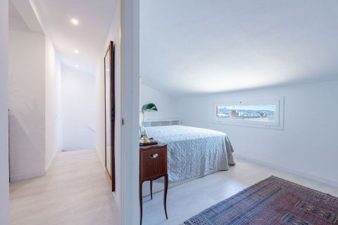 2 bedrooms apartment for sale in Barcelona, Catalonia, Spain № 8446 - photo 13