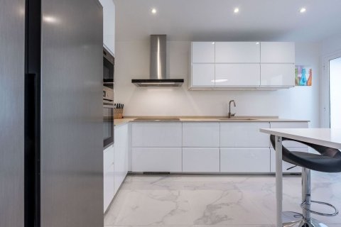 2 bedrooms apartment for sale in Barcelona, Catalonia, Spain № 8446 - photo 27