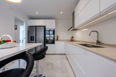 2 bedrooms apartment for sale in Barcelona, Catalonia, Spain № 8446 - photo 26