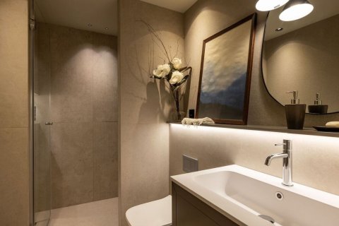 5 bedrooms apartment for sale in Barcelona, Catalonia, Spain № 8440 - photo 19