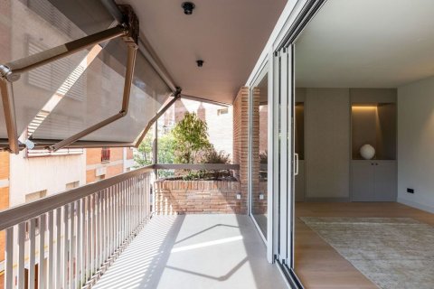 5 bedrooms apartment for sale in Barcelona, Catalonia, Spain № 8440 - photo 5