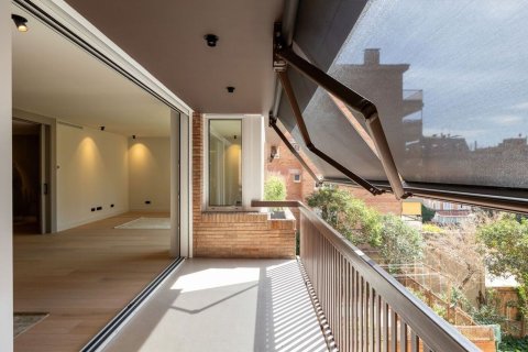 5 bedrooms apartment for sale in Barcelona, Catalonia, Spain № 8440 - photo 6