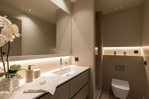5 bedrooms apartment for sale in Barcelona, Catalonia, Spain № 8440 - photo 17
