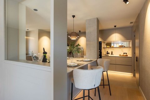 5 bedrooms apartment for sale in Barcelona, Catalonia, Spain № 8440 - photo 10