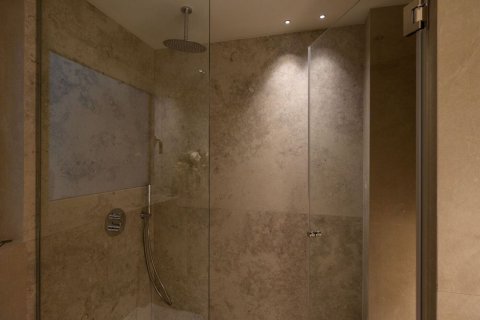 5 bedrooms apartment for sale in Barcelona, Catalonia, Spain № 8440 - photo 21