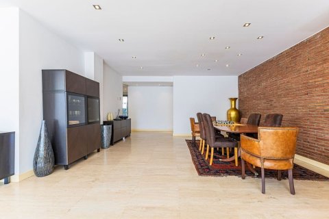 4 bedrooms house for sale in Esplugues de Llobregat, Barcelona, Catalonia, Spain № 8445 - photo 13