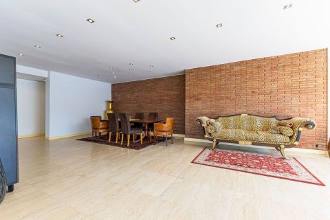 4 bedrooms house for sale in Esplugues de Llobregat, Barcelona, Catalonia, Spain № 8445 - photo 14
