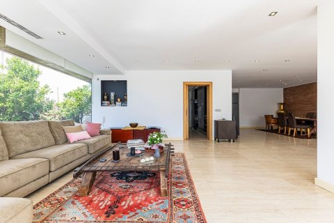 4 bedrooms house for sale in Esplugues de Llobregat, Barcelona, Catalonia, Spain № 8445 - photo 17
