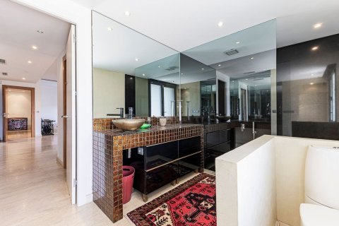 4 bedrooms house for sale in Esplugues de Llobregat, Barcelona, Catalonia, Spain № 8445 - photo 29