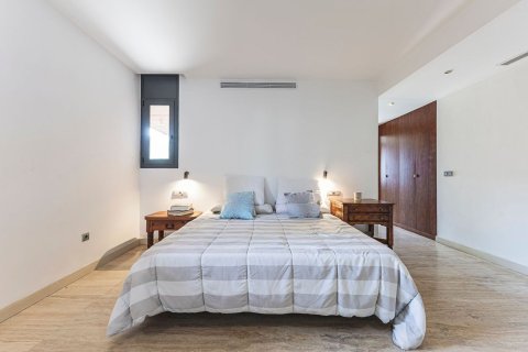 4 bedrooms house for sale in Esplugues de Llobregat, Barcelona, Catalonia, Spain № 8445 - photo 24
