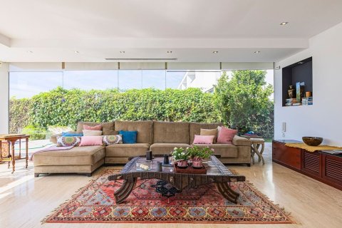 4 bedrooms house for sale in Esplugues de Llobregat, Barcelona, Catalonia, Spain № 8445 - photo 3