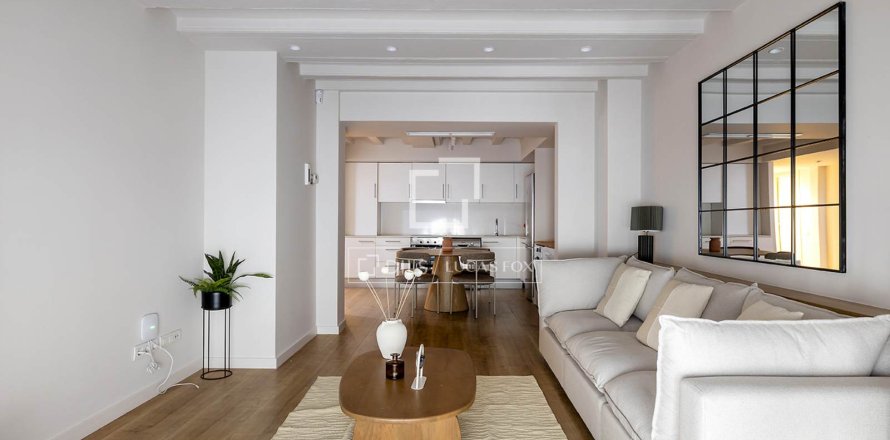 1 bedroom apartment for sale in Barcelona, Catalonia, Spain № 4184