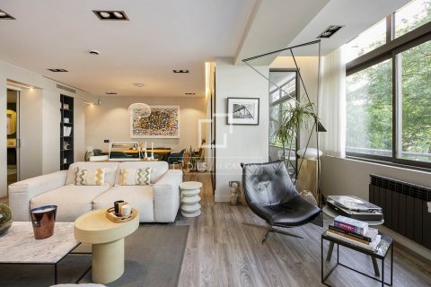 Купить квартиру в Барселона, Испания с 3 спальни, 263м², № 8507 - фото 3