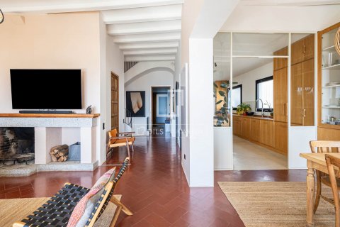 7 bedrooms villa for rent in Caldes d'Estrac, Barcelona, Catalonia, Spain № 8512 - photo 8