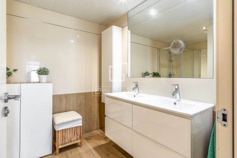 4 bedrooms apartment for sale in Barcelona, Catalonia, Spain № 8601 - photo 28