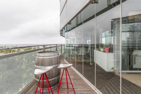 4 bedrooms apartment for sale in Barcelona, Catalonia, Spain № 8601 - photo 3