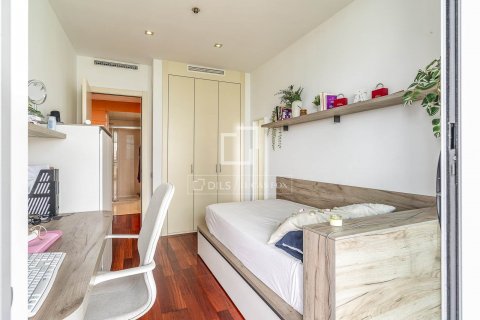 4 bedrooms apartment for sale in Barcelona, Catalonia, Spain № 8601 - photo 17