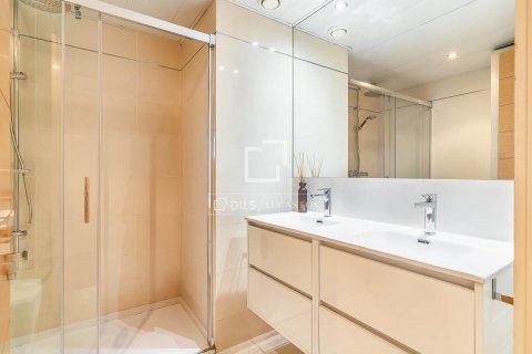 4 bedrooms apartment for sale in Barcelona, Catalonia, Spain № 8601 - photo 11
