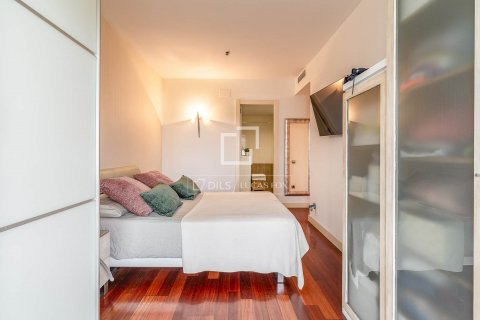 4 bedrooms apartment for sale in Barcelona, Catalonia, Spain № 8601 - photo 19