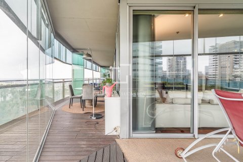4 bedrooms apartment for sale in Barcelona, Catalonia, Spain № 8601 - photo 6