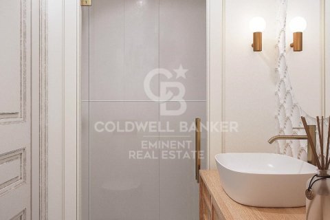 4 bedrooms apartment for sale in Barcelona, Catalonia, Spain № 5687 - photo 14