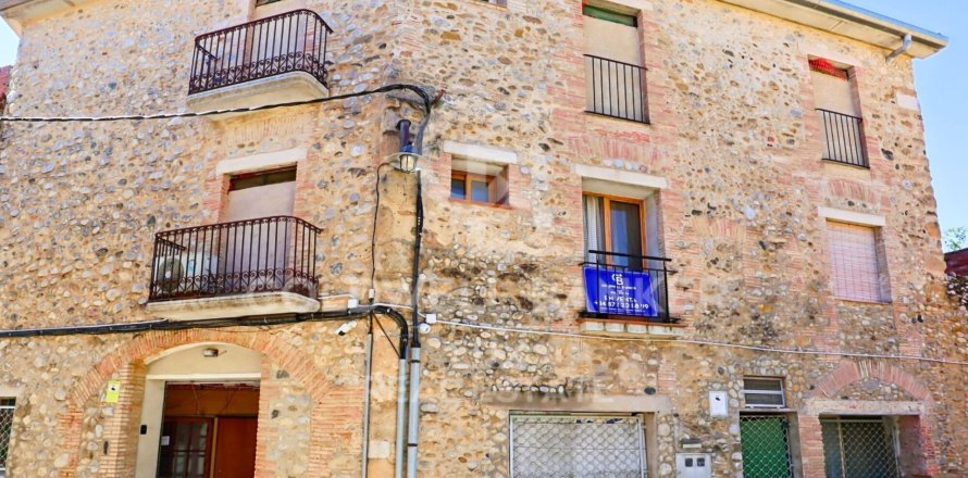 Сasa de 6 dormitorios en venta en Pontos, Gerona, Cataluña, Spain № 5901