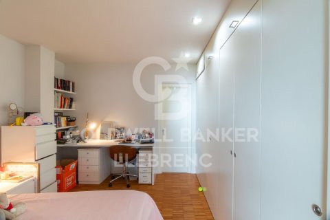 2 bedrooms apartment for sale in Barcelona, Catalonia, Spain № 7677 - photo 12