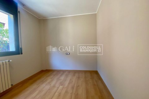 2 bedrooms apartment for rent in Principado De Andorra (Ninguna Poblacion Tiene C.P.), Lleida, Catalonia, Spain № 7679 - photo 7