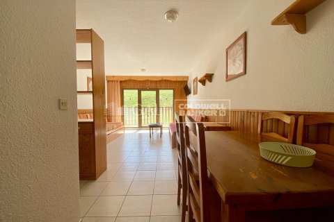 52 sq.m. apartment for rent in Principado De Andorra (Ninguna Poblacion Tiene C.P.), Lleida, Catalonia, Spain № 7681 - photo 20