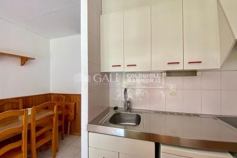 52 sq.m. apartment for rent in Principado De Andorra (Ninguna Poblacion Tiene C.P.), Lleida, Catalonia, Spain № 7681 - photo 17