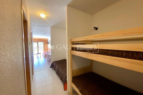 52 sq.m. apartment for rent in Principado De Andorra (Ninguna Poblacion Tiene C.P.), Lleida, Catalonia, Spain № 7681 - photo 12