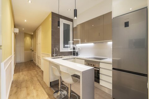 Купить квартиру в Барселона, Испания с 2 спальни, 71м², № 3952 - фото 11