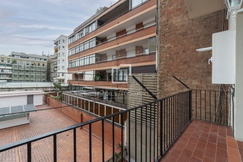 Купить квартиру в Барселона, Испания с 2 спальни, 71м², № 3952 - фото 8