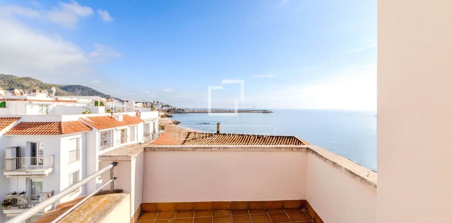 3 bedrooms penthouse for sale in Sitges, Barcelona, Catalonia, Spain № 3950