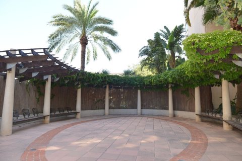 Купить квартиру в Барселона, Испания с 5 комнат, 141м², № 7620 - фото 19