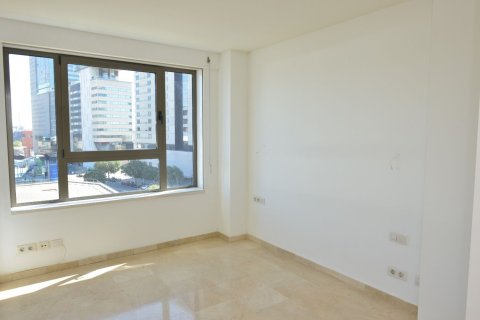 Купить квартиру в Барселона, Испания с 5 комнат, 141м², № 7620 - фото 11