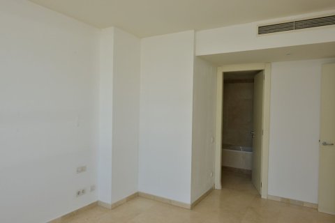 Купить квартиру в Барселона, Испания с 5 комнат, 141м², № 7620 - фото 14