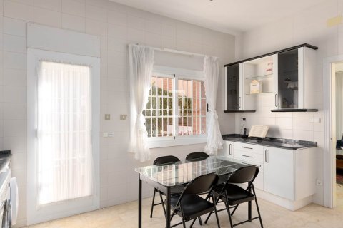 7 bedrooms villa for sale in Vilassar de Dalt, Barcelona, Catalonia, Spain № 4500 - photo 6