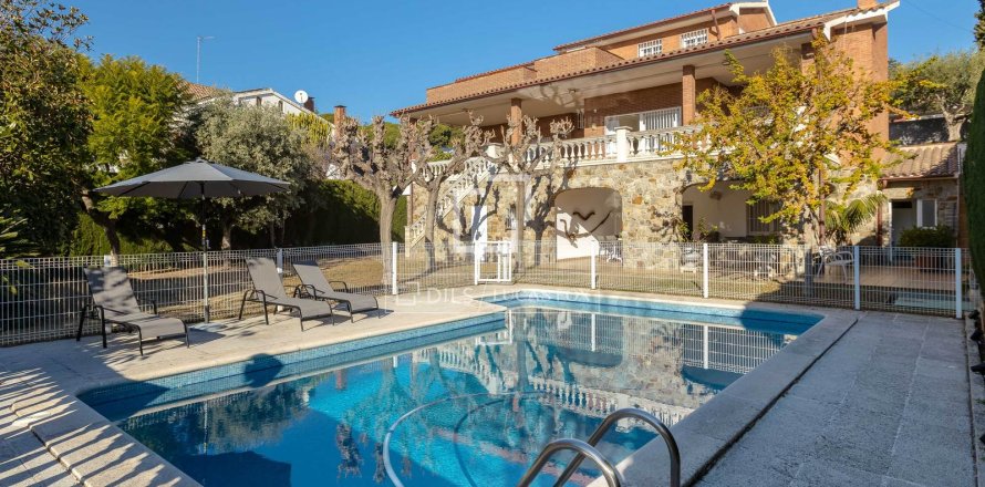 7 bedrooms villa for sale in Vilassar de Dalt, Barcelona, Catalonia, Spain № 4500