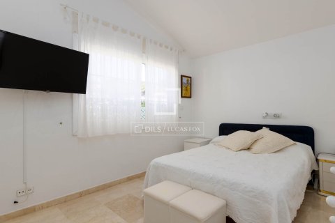 7 bedrooms villa for sale in Vilassar de Dalt, Barcelona, Catalonia, Spain № 4500 - photo 23