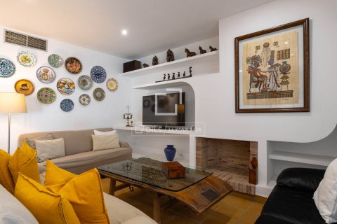 7 bedrooms villa for sale in Vilassar de Dalt, Barcelona, Catalonia, Spain № 4500 - photo 28