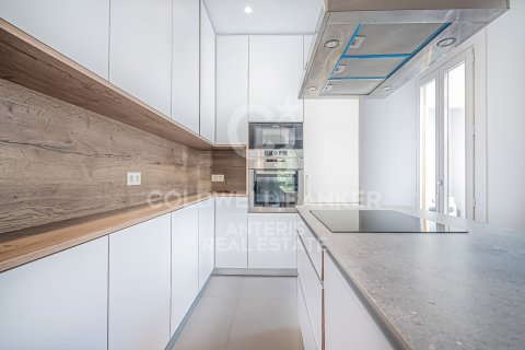 3 bedrooms apartment for sale in Barcelona, Catalonia, Spain № 5666 - photo 6
