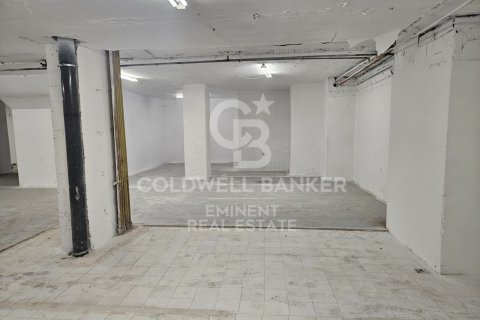 Propiedad comercial de 240 m² en venta en Barcelona, Cataluña, Spain № 5668 - foto 8