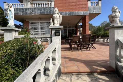 3 bedrooms house for sale in Olesa de Bonesvalls, Barcelona, Catalonia, Spain № 8936