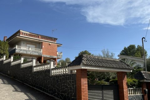 Сasa de 3 dormitorios en venta en Olesa de Bonesvalls, Barcelona, Cataluña, Spain № 8936 - foto 2