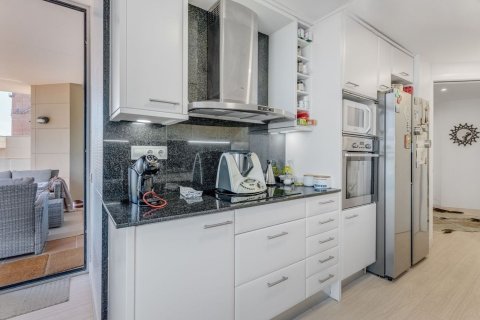 Apartamento de 4 dormitorios en venta en Barcelona, Cataluña, Spain № 7283 - foto 20