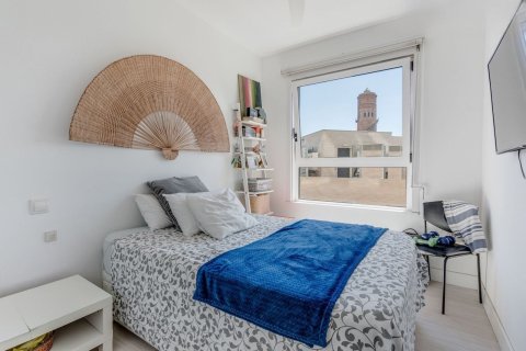 Apartamento de 4 dormitorios en venta en Barcelona, Cataluña, Spain № 7283 - foto 16