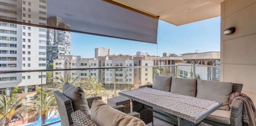 Apartamento de 4 dormitorios en venta en Barcelona, Cataluña, Spain № 7283