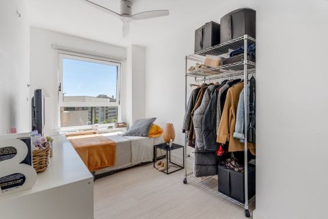 Apartamento de 4 dormitorios en venta en Barcelona, Cataluña, Spain № 7283 - foto 6