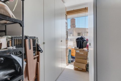 Apartamento de 4 dormitorios en venta en Barcelona, Cataluña, Spain № 7283 - foto 8